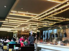-大中华希尔顿酒店-念自助餐·嗨啤·小龙虾