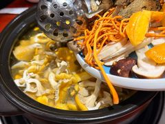 -菌之家·专业纯野生菌火锅·特色炒菌
