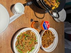 -聚鑫朋酸菜肥肠(九龙仓店)
