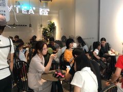 等位区-喜茶(上海兴业太古汇店)