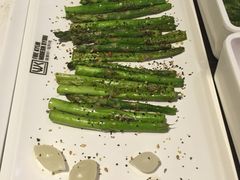 烤芦笋-HIHE Bistro·Oyster Bar(华熙live店)