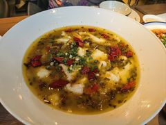 -临界音乐酒馆·小龙虾·江湖菜(华熙LIVE·鱼洞店)