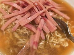 -香港新发烧腊茶餐厅(水围店)