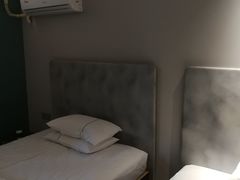 -白玉兰酒店(上海田子坊马当路地铁站店)