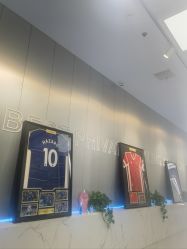 -PE SALON