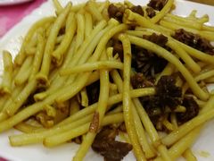 鲜花生芽炒鸡杂-农家鸡宴私房菜(城东店)