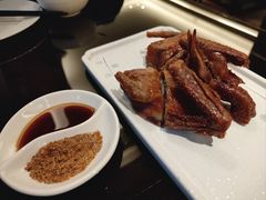 脆皮乳鸽-泛太平洋大酒店·海天楼中餐厅·粤菜