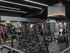 -VLines耀能运动24小时·月付制健身(京广桥店)