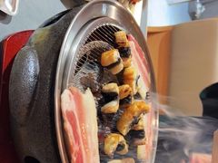 -围炉肉舍•炭烤活鳗•丹东海鲜烤肉(步行街店)