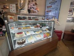 面包甜点陈列柜-Peet's Coffee皮爷咖啡(大学路店)