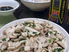 雪菜蘑菇炒肉片-群乐饭店(滨安路店)