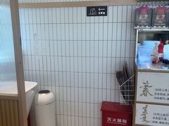 -必胜客(WOW昙华林店)