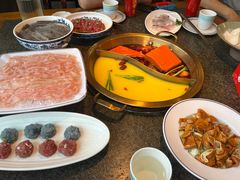 -小天鹅火锅·一线江景洪鼎旗舰店(洪崖洞店)