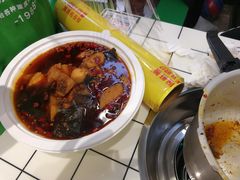 -晓彭肥肠鸡·泡椒鸡火锅(水木天地店)