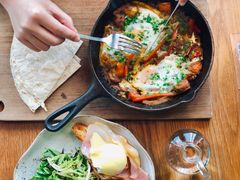 -ROAST coffee & eatery