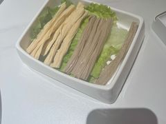 手工特色腐竹双拼-左庭右院鲜牛肉火锅(新梅广场店)