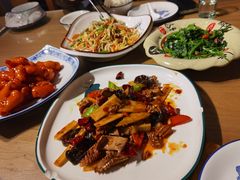 -十六中酱肉·烧烤·京菜小馆(五方桥旗舰店)