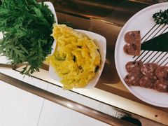 -左庭右院鲜牛肉火锅(金山万达店)