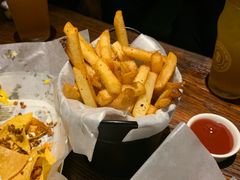 -圣徒精酿美式餐厅saints brewing(裕华万达步行街店)