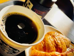 -星巴克臻选(莘庄仲盛店)