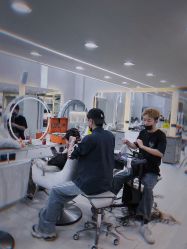 -十六番发型师事务所