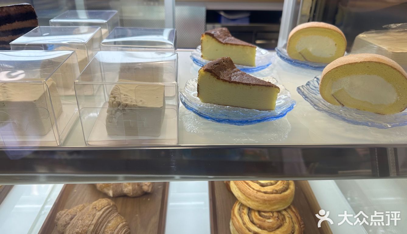 TAG咖啡上海首店世茂广场