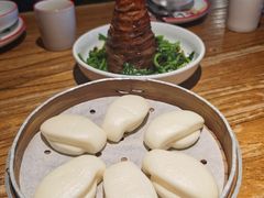 西湖宝塔肉之馒头-新白鹿餐厅(银泰西湖文化广场店)