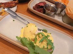 三文鱼水波蛋-THE CANNERY&JUJU 新鲜海鲜·牛排美食酒廊