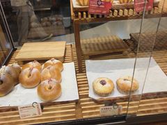 -CARINO BAKERY&CAFE(人广来福士店)