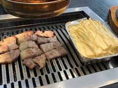 -臻牛烤肉