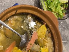 -有红鸡毛店·川菜(建设路店)