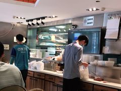 -新大咀港式茶餐厅(宝山万达店)