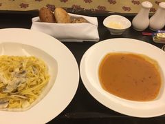 -深圳富苑皇冠假日套房酒店