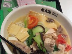 -蒙自源米线大王(东站店)