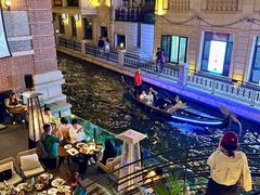 -东港音乐喷泉广场