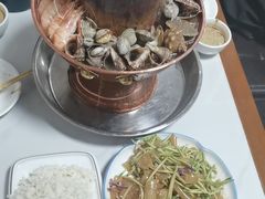 -一口猪海鲜浑锅·东北家常菜