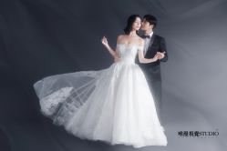 现代简约-巴黎婚纱摄影工作室