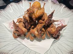 -鸽子侯·家宴·平价海鲜(市图书馆店)