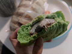 -顶东面包花园·生日蛋糕(世博店)