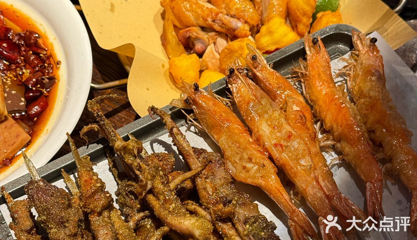 周末聚会首选！超惬意酒馆还能看球赛！