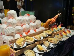 -雍容荟帝王蟹活龙虾展台自助(IFS黑金店)