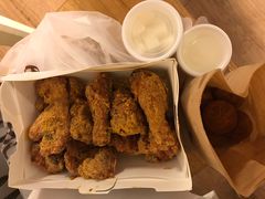 -BHC炸鸡(明洞总店)