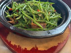 -梅利汴京烤鸭•开封豫菜地标店(东司门店)