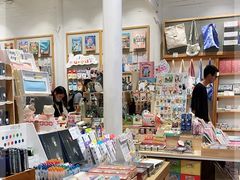 -猫的天空之城概念书店(杭州南宋御街店)