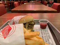 蘑菇牛肉汉堡-FATBURGER 特富客汉堡(外交公寓店)