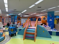 -孩子王童乐园(成都吾悦广场店)