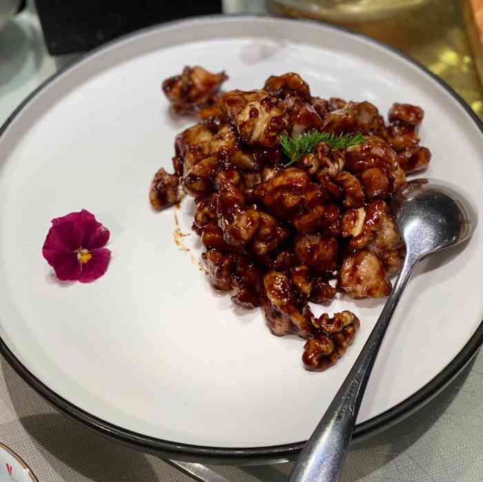 萃华楼(新世界百货店)-"经常被点评推送这家,朋友想吃好吃的,就来.