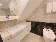 -广州天河希尔顿酒店