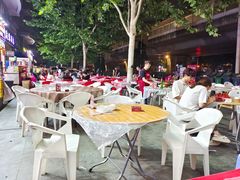 -老街烧烤大排档·地道湖北菜·龙虾馆(汉口火车站店)