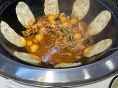 -地锅公社·现炒地锅鸡·地锅鱼·夜宵(罗锦路店)